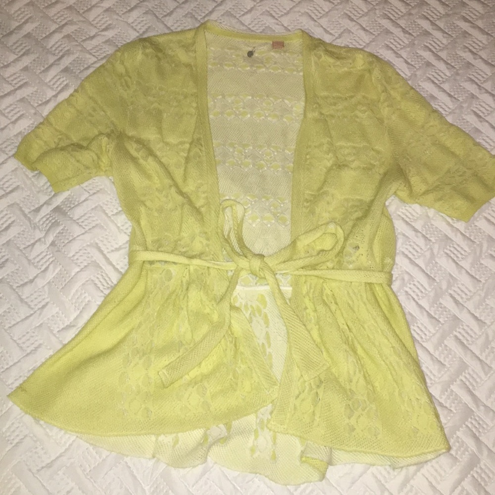 Knitted & knotted yellow cardigan